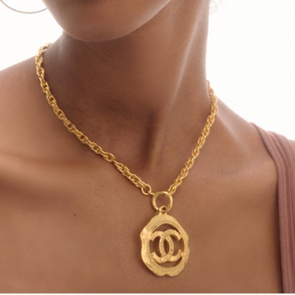 CHANEL Jewelry - CHANEL Vintage CC Logo Cutout Round Pendant Necklace